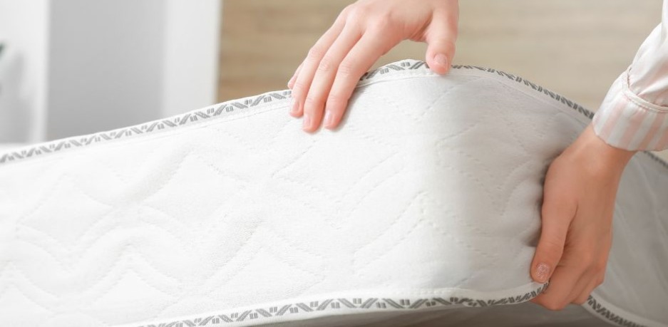 Cómo dormir mejor en una cama ortopédica cuando hace calor