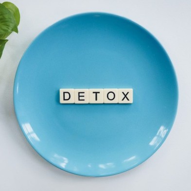 Cómo iniciar una vida detox después de las fiestas